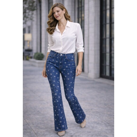 Denim - PILCRO ANTROPOLOGIE High Rise Bootcut Jeans Floral Print Blue Size 28